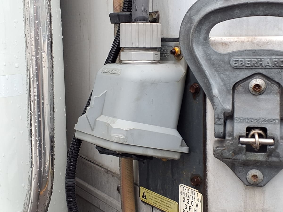 2018 Freightliner/Mercedes M2 106 748330