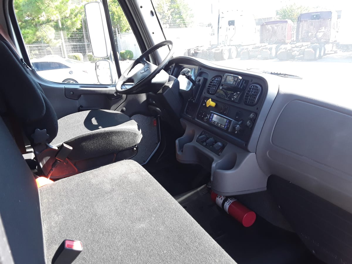 2018 Freightliner/Mercedes M2 106 748577