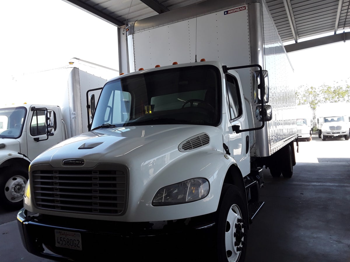 2018 Freightliner/Mercedes M2 106 748589