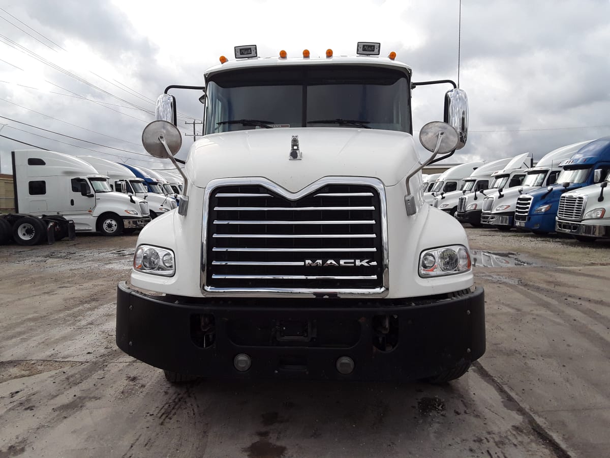 2018 Mack Trucks, Inc. CMM64T 748684