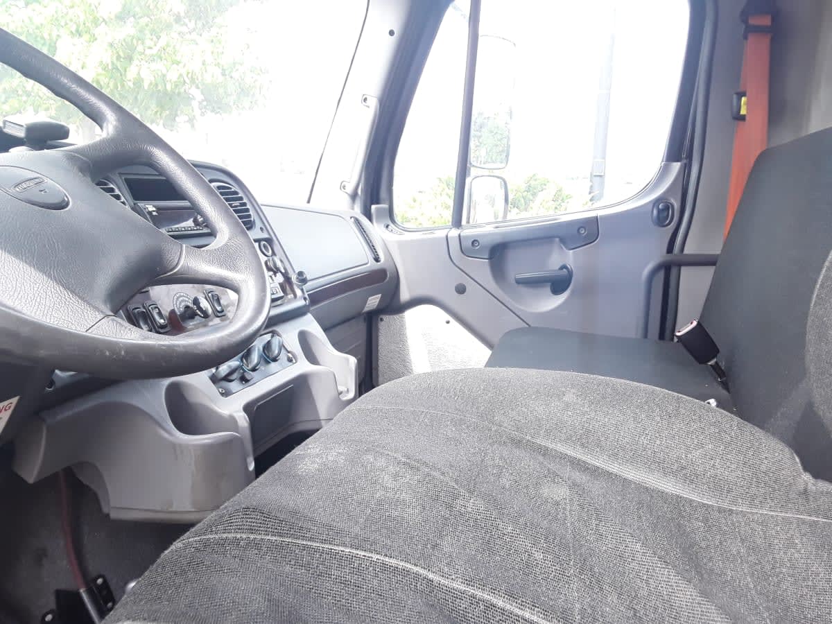 2018 Freightliner/Mercedes M2 106 748714