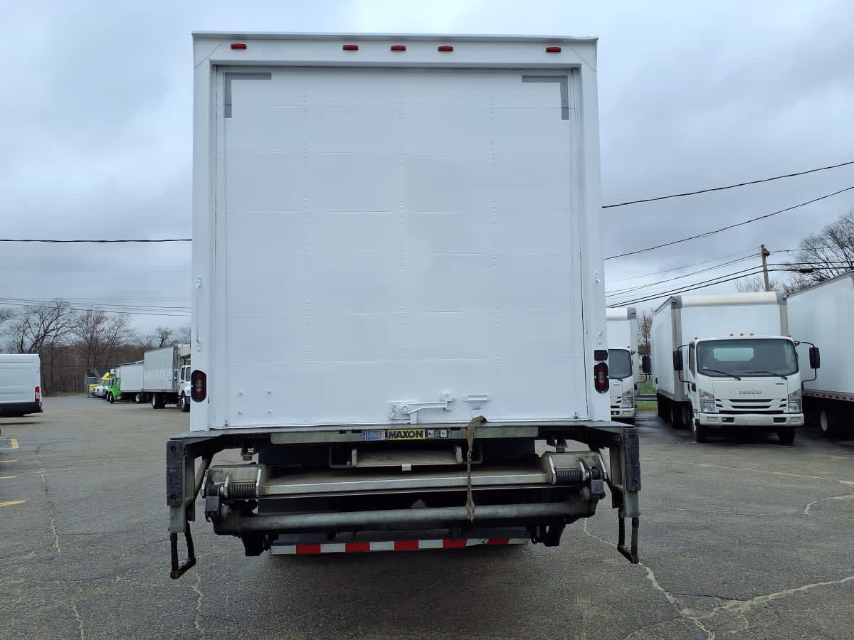 2018 Freightliner/Mercedes M2 106 748746