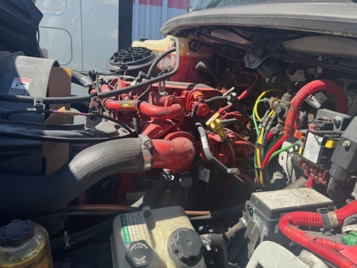 2018 Freightliner/Mercedes M2 106 749000