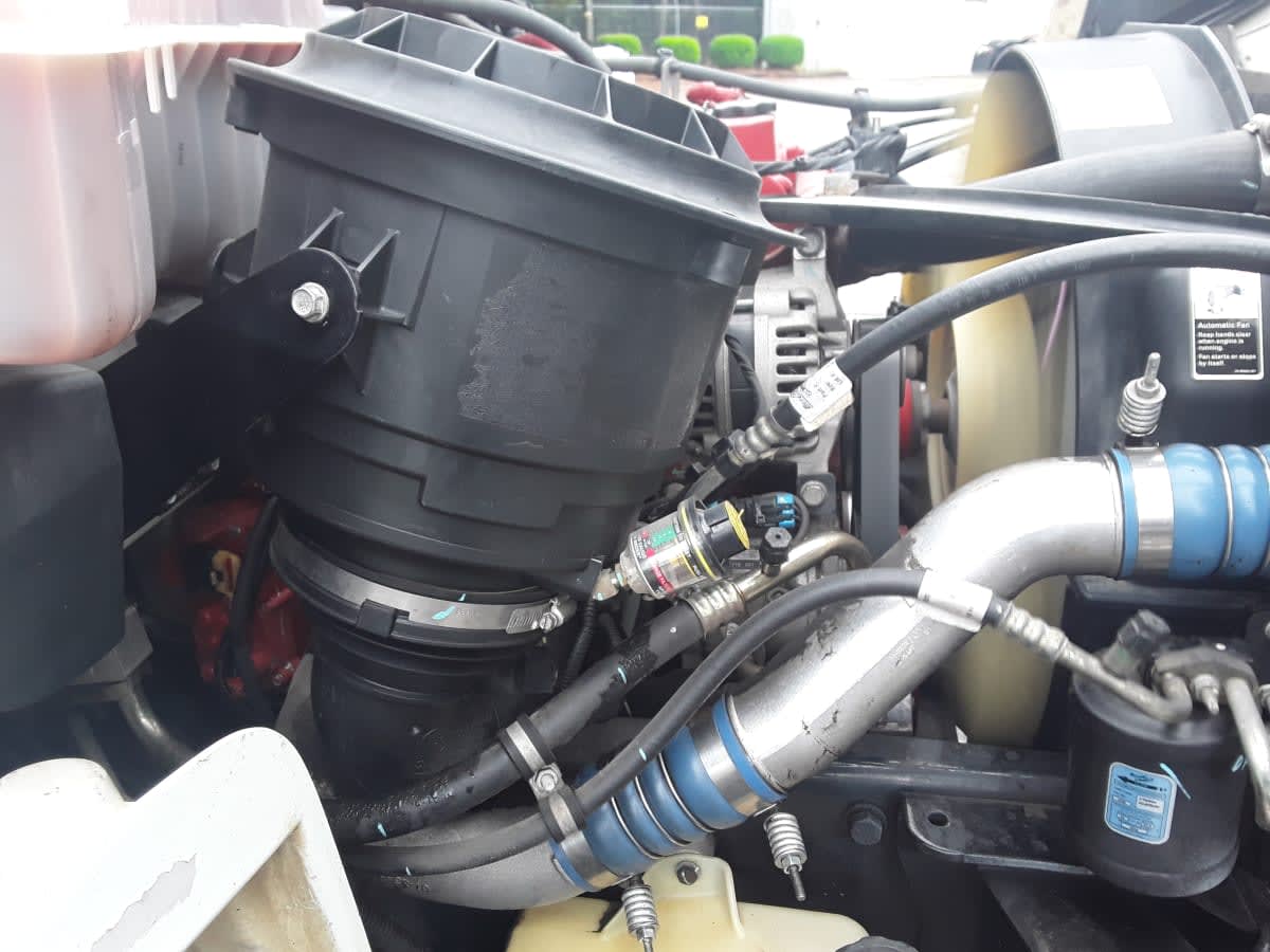 2018 Freightliner M2 106 749048
