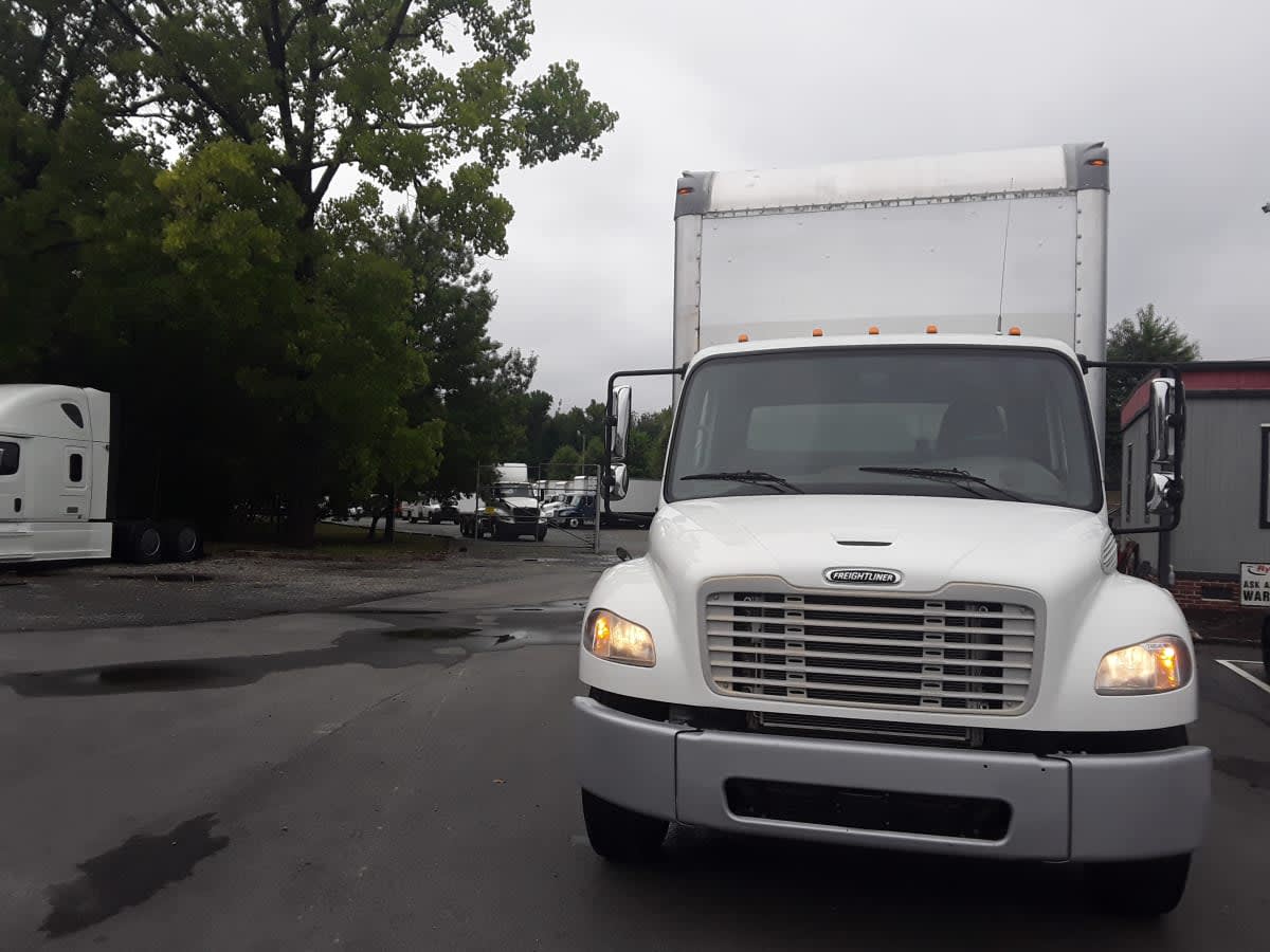 2018 Freightliner M2 106 749048