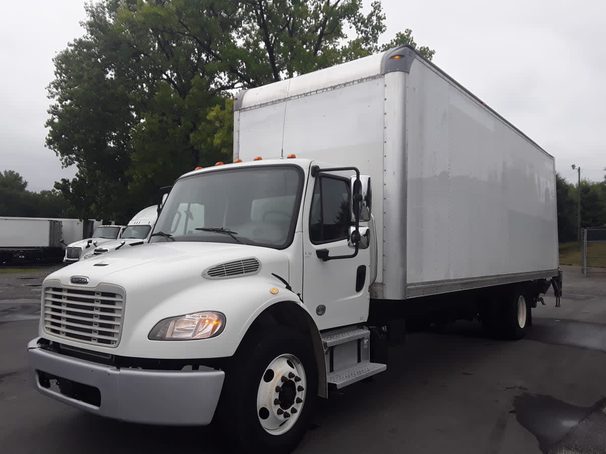 2018 Freightliner M2 106 749048