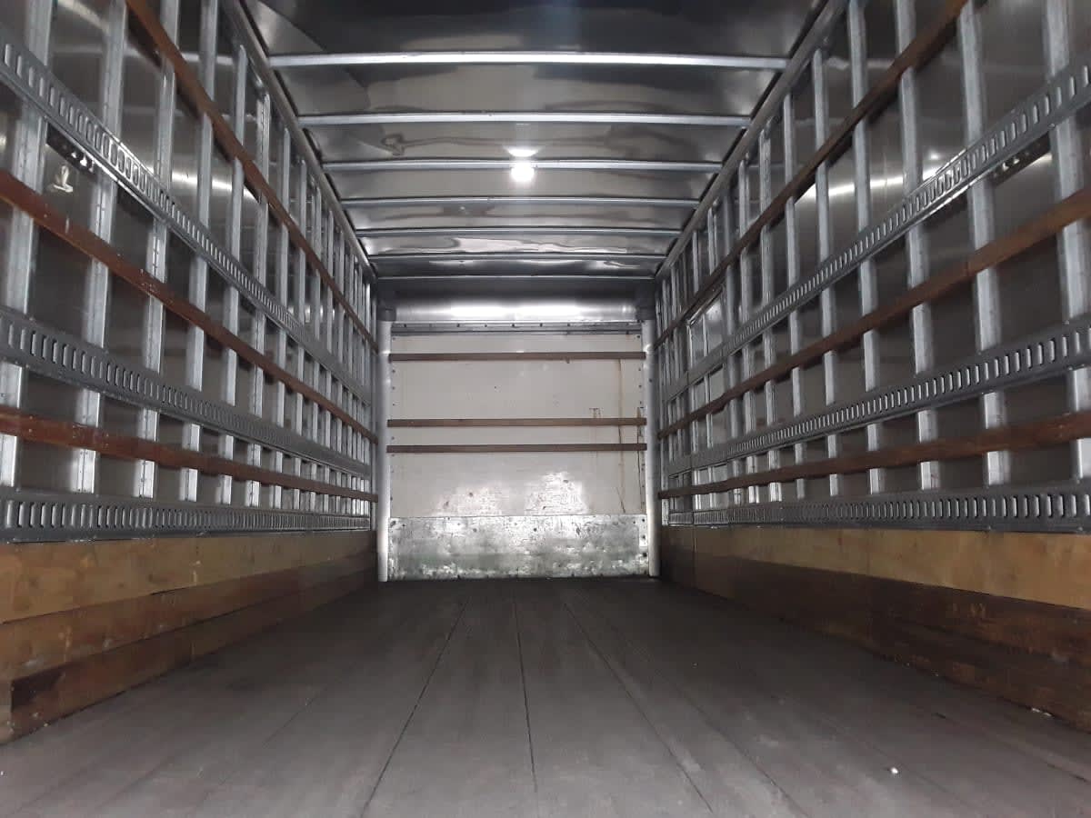 2018 Freightliner M2 106 749048