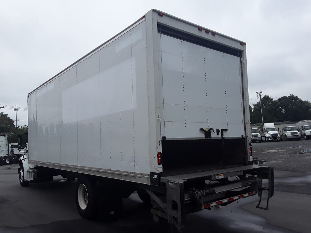 2018 Freightliner M2 106 749048