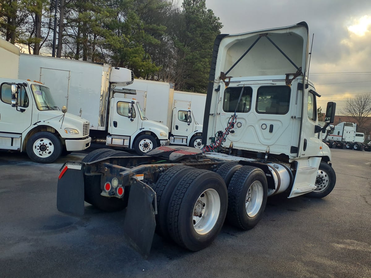 2018 Freightliner/Mercedes CASCADIA 125 749071