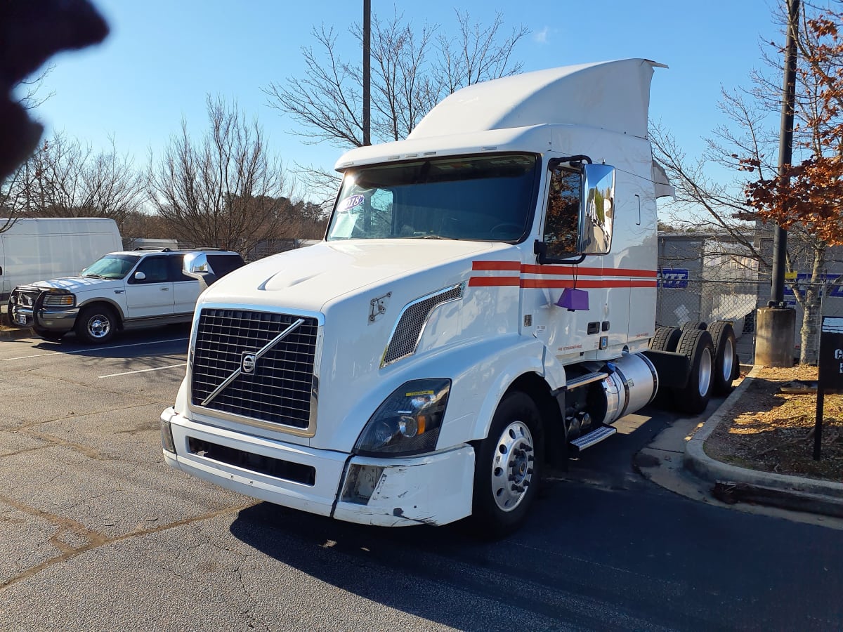 2018 Volvo VNL64TRACTOR 749080