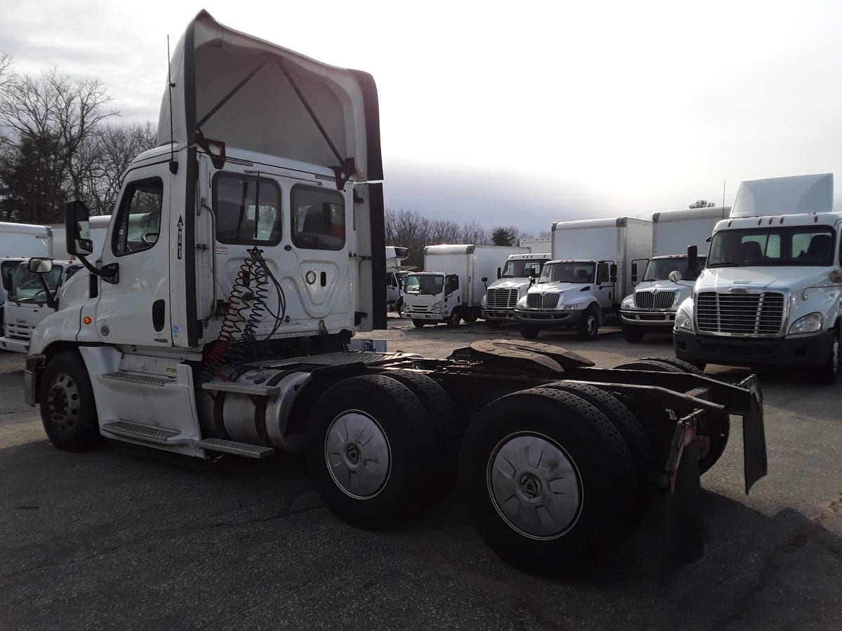 2018 Freightliner/Mercedes CASCADIA 125 749103