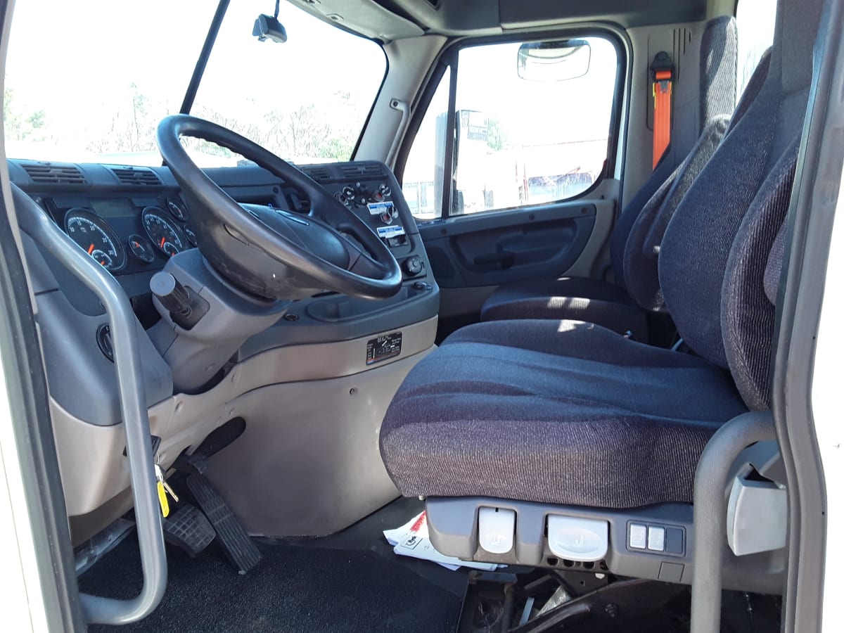 2018 Freightliner/Mercedes CASCADIA 125 749104