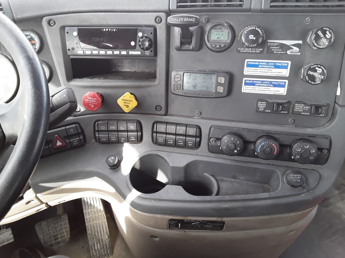 2018 Freightliner/Mercedes CASCADIA 125 749105