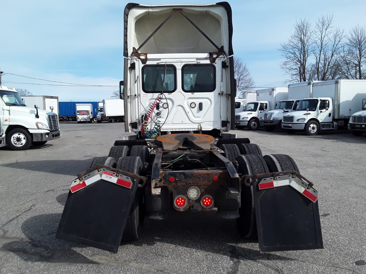 2018 Freightliner/Mercedes CASCADIA 125 749105