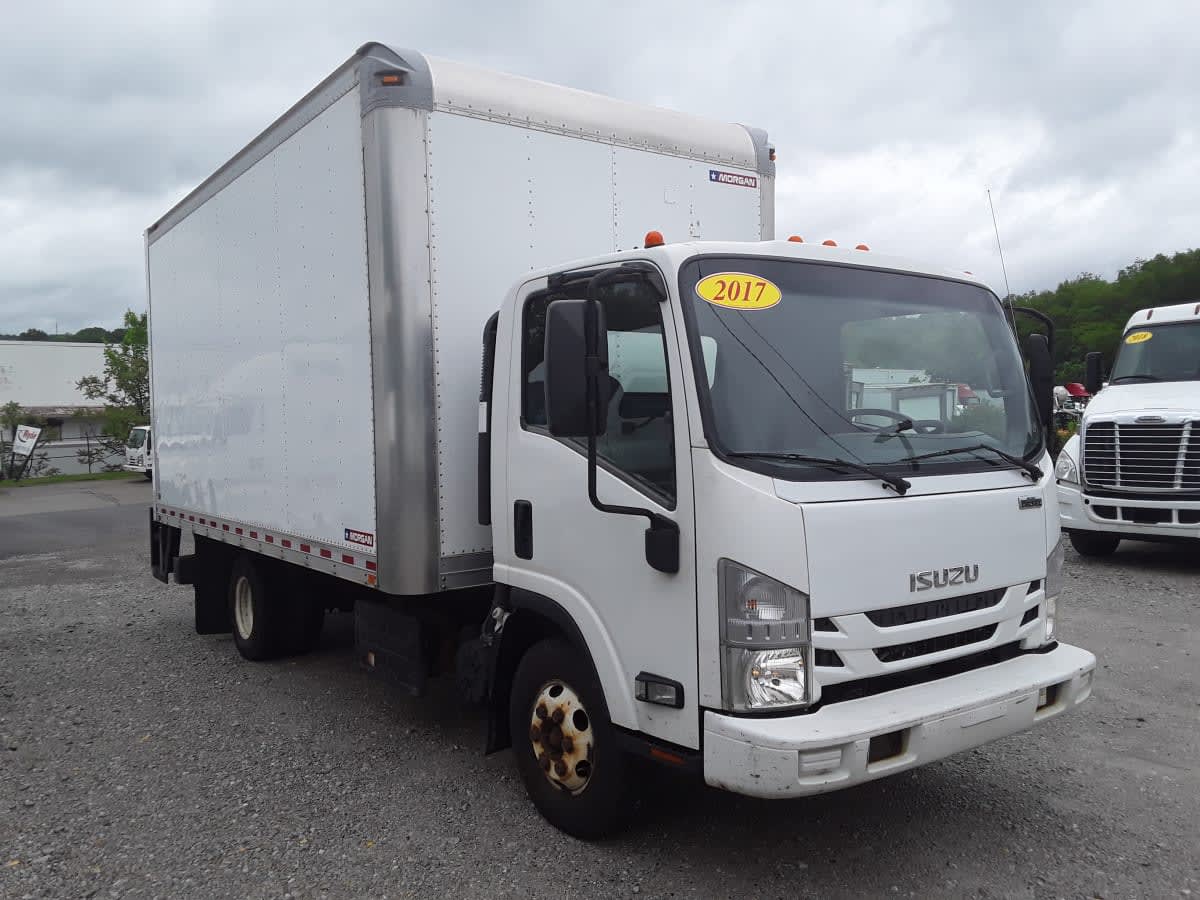 2017 Isuzu NPR HD 749282