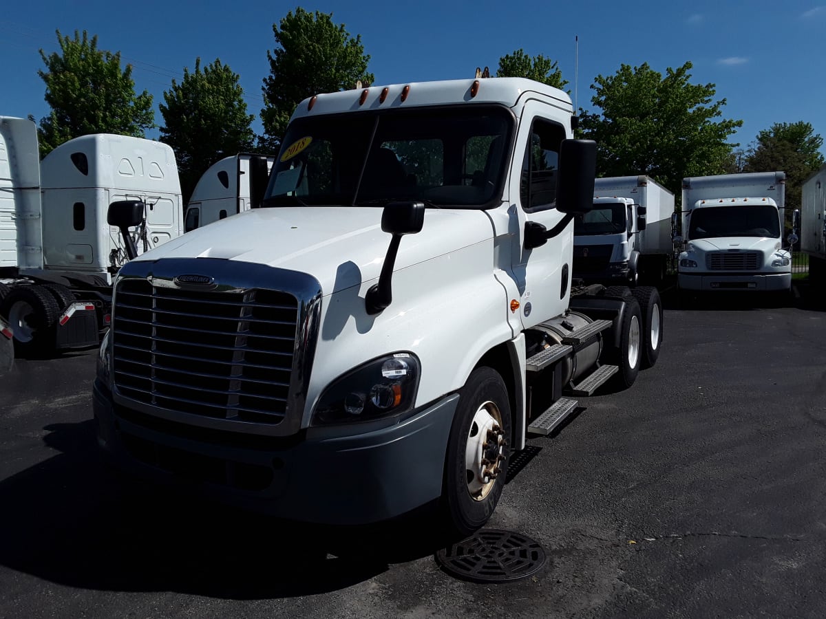 2018 Freightliner/Mercedes CASCADIA 125 749400