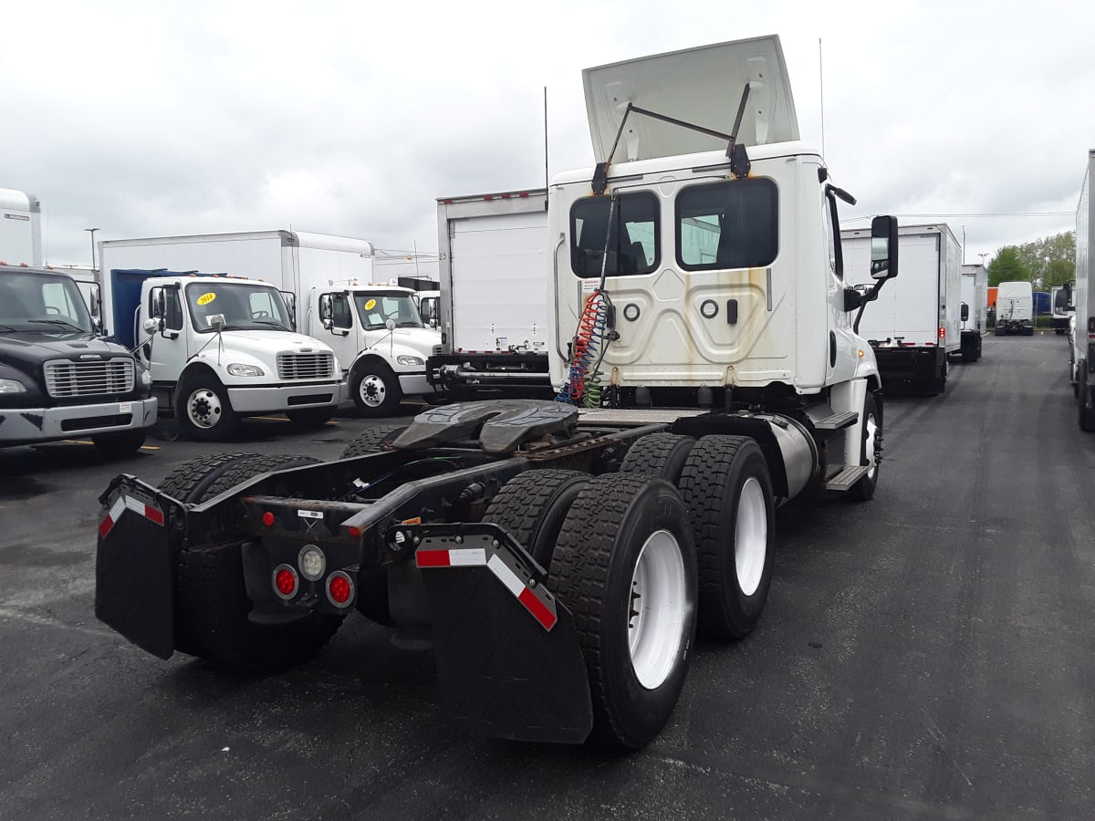 2018 Freightliner/Mercedes CASCADIA 125 749401