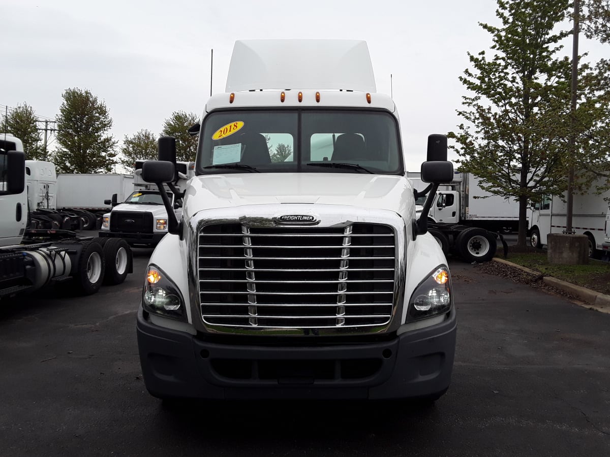 2018 Freightliner/Mercedes CASCADIA 125 749402