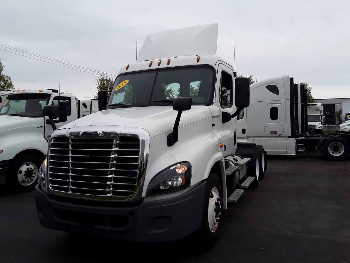 2018 Freightliner/Mercedes CASCADIA 125 749402