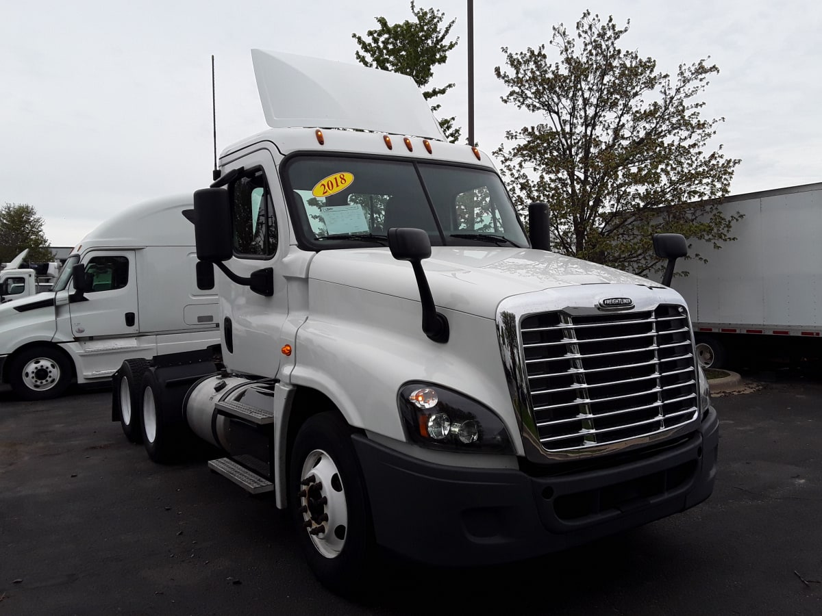 2018 Freightliner/Mercedes CASCADIA 125 749402