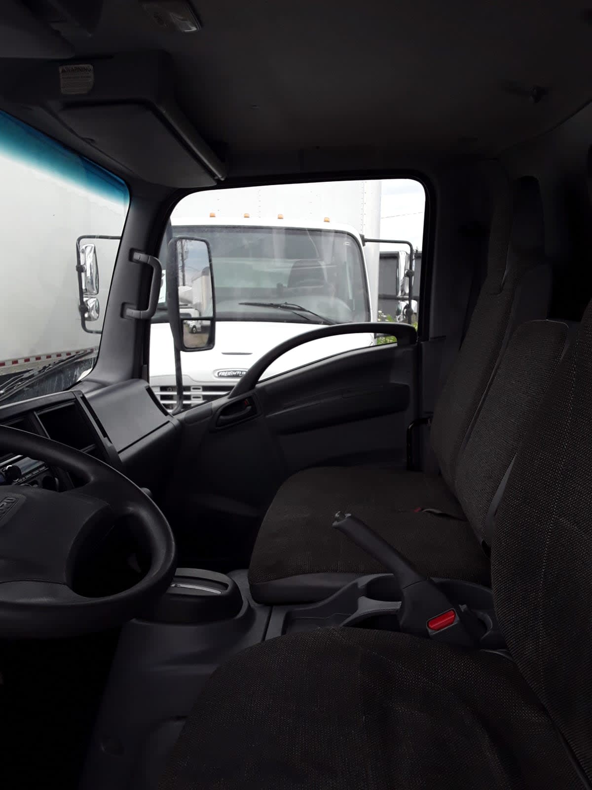 2018 Isuzu NRR 749410