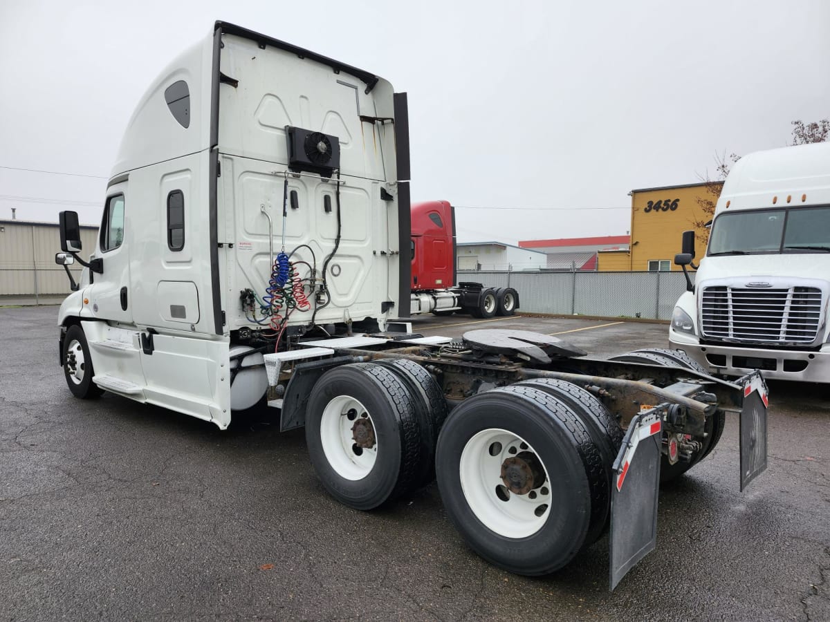 2018 Freightliner/Mercedes CASCADIA 125 749597