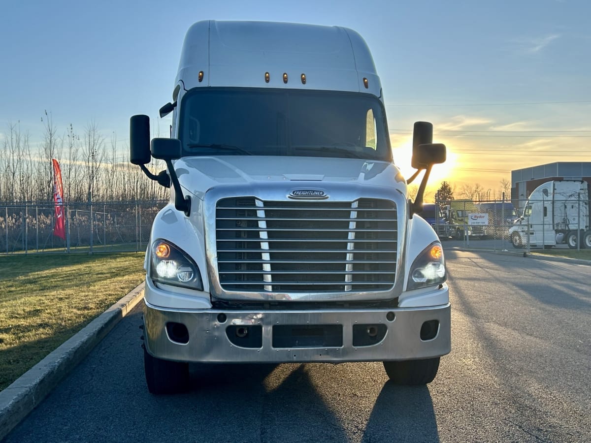 2018 Freightliner/Mercedes CASCADIA 125 749666