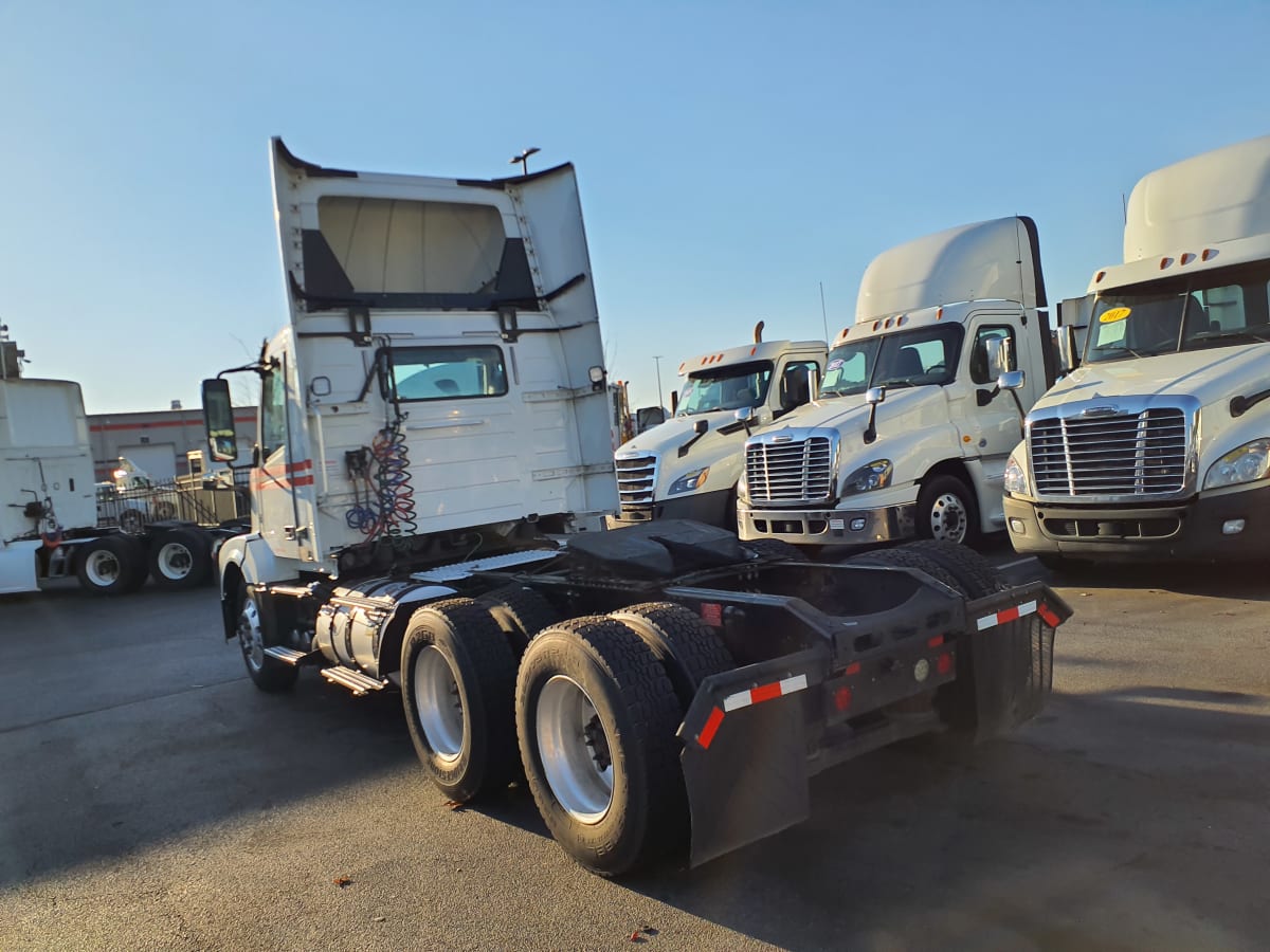 2018 Volvo VNL64TRACTOR 749737