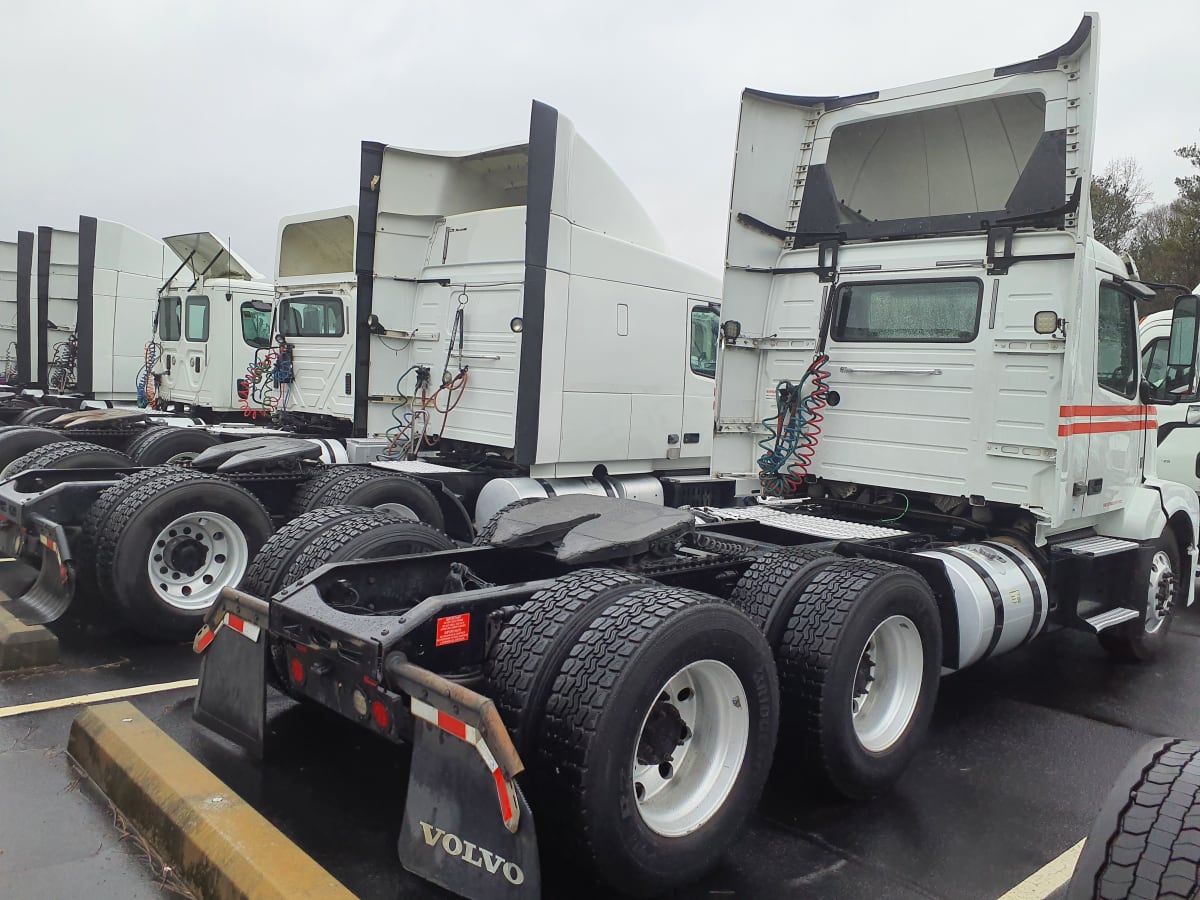 2018 Volvo VNL64TRACTOR 749739