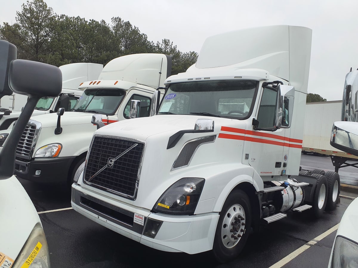 2018 Volvo VNL64TRACTOR 749739