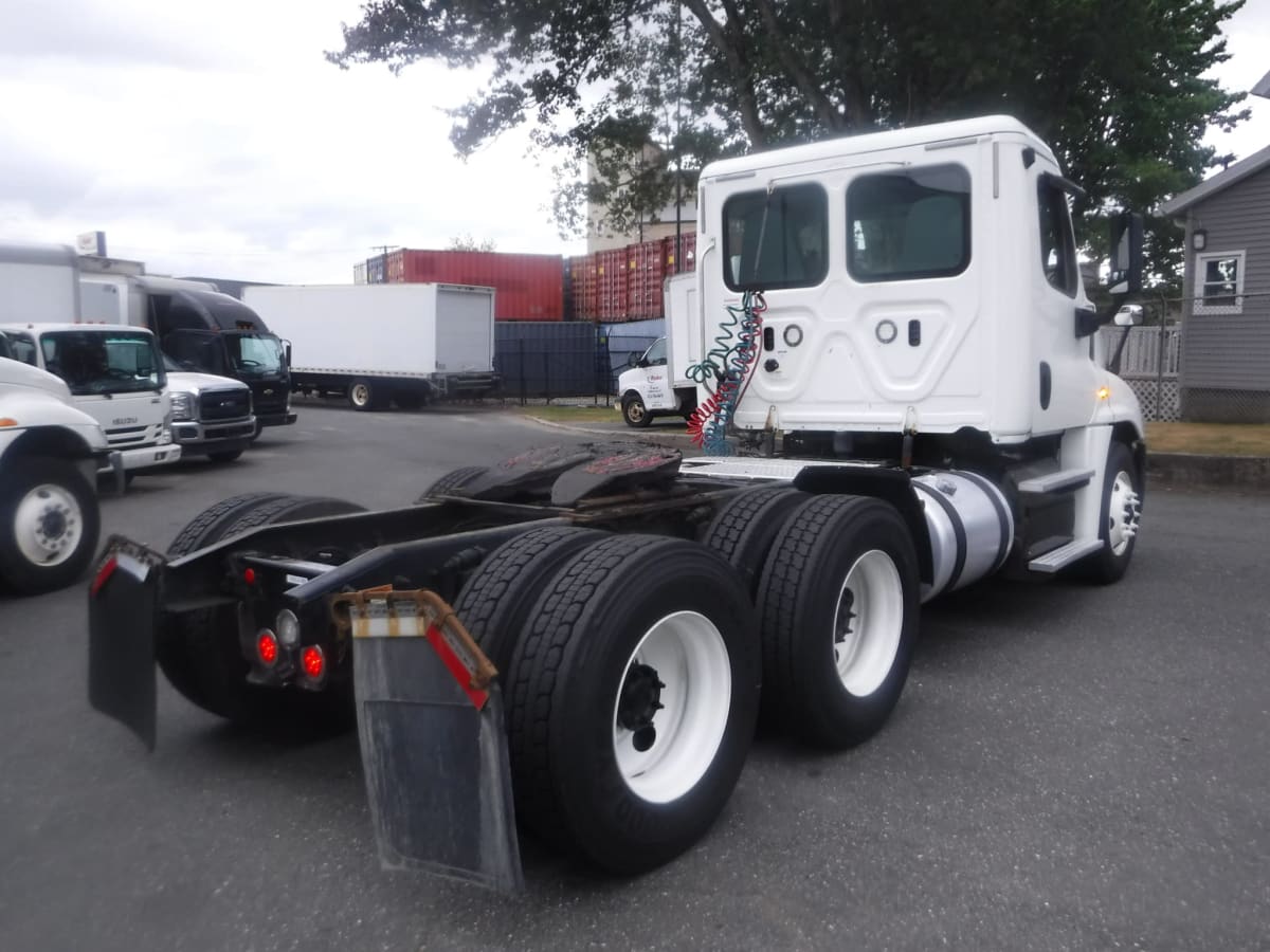 2018 Freightliner/Mercedes CASCADIA 125 749804