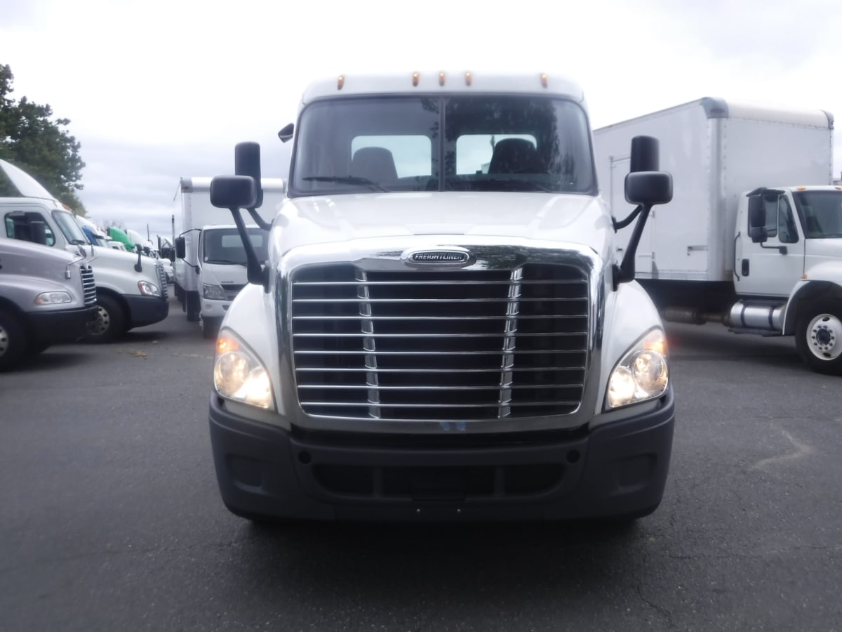 2018 Freightliner/Mercedes CASCADIA 125 749804