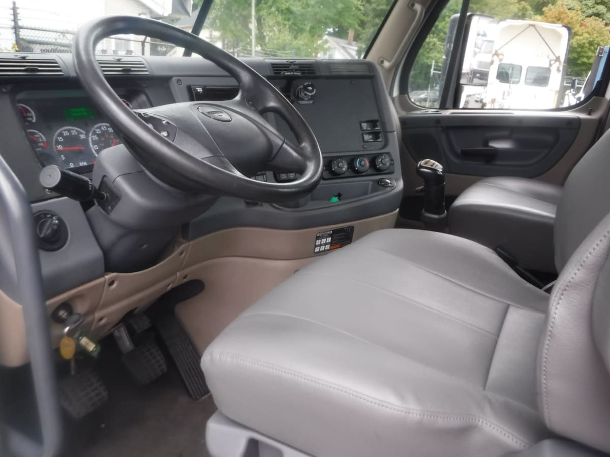 2018 Freightliner/Mercedes CASCADIA 125 749804