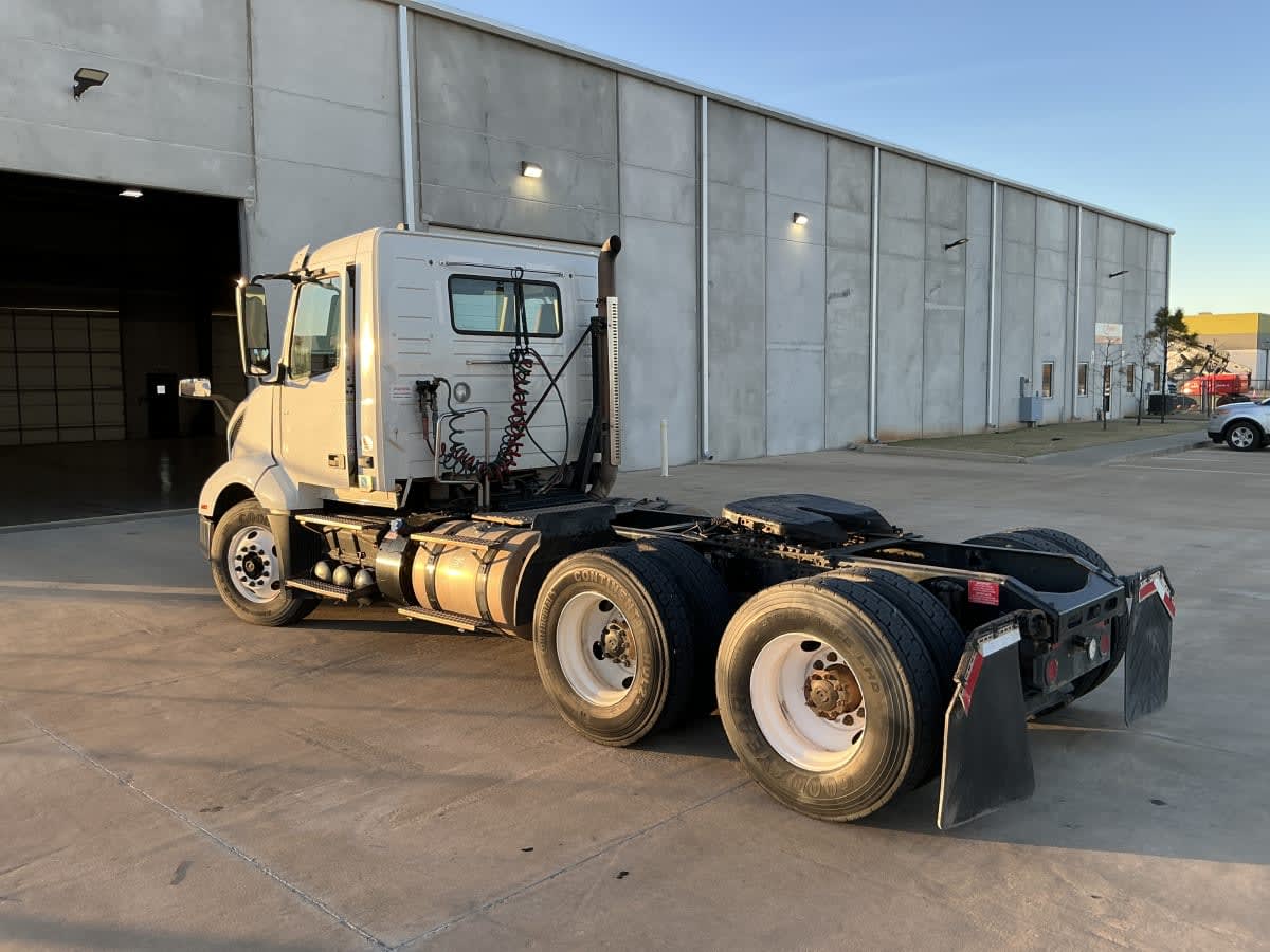 2019 Volvo VNL64TRACTOR 749866