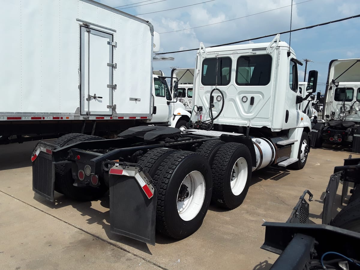 2018 Freightliner/Mercedes CASCADIA 125 750016