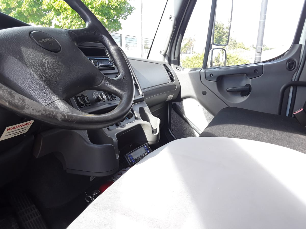 2018 Freightliner/Mercedes M2 106 750025