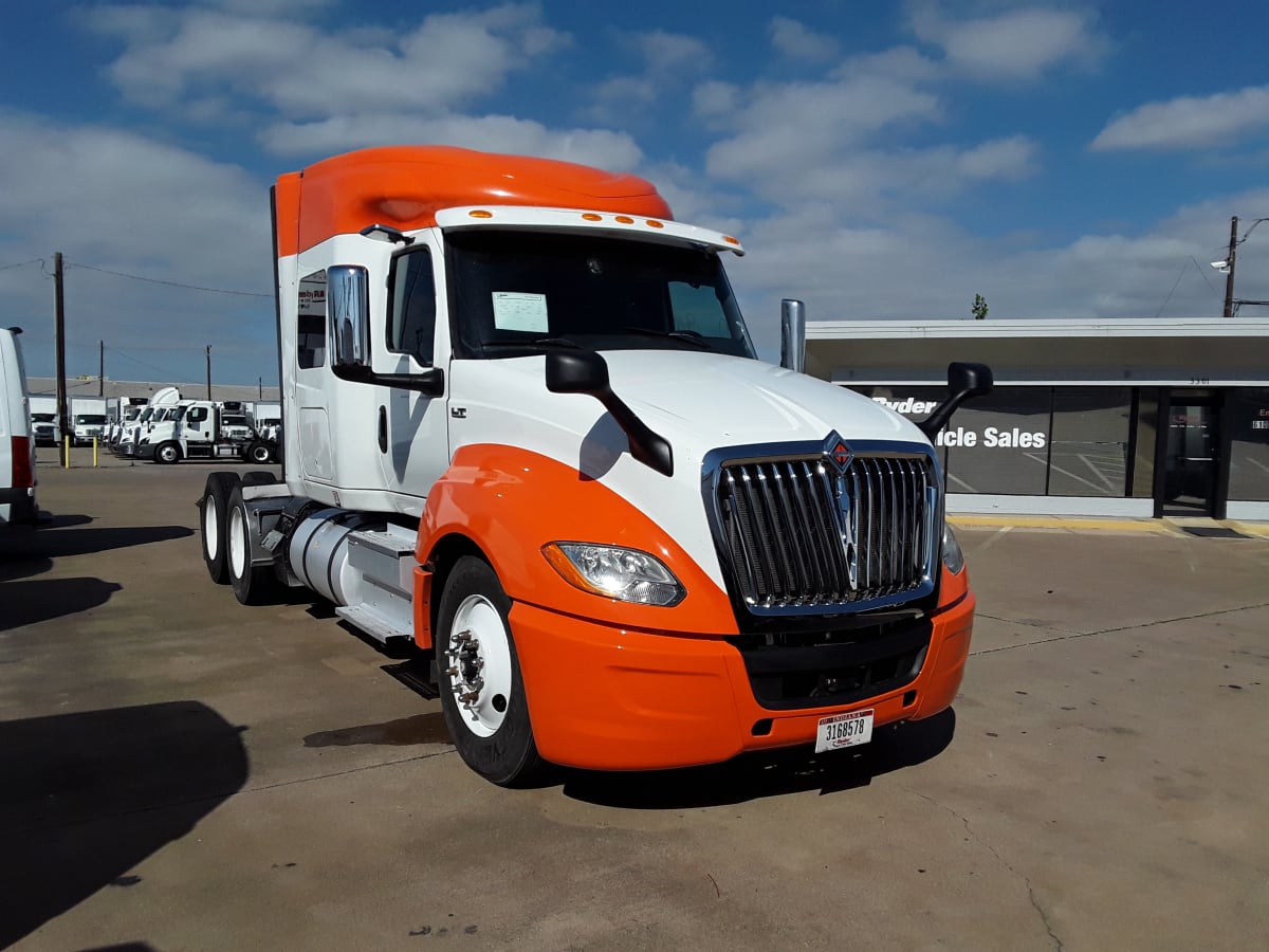 2018 Navistar International LT625 SLPR CAB 750110