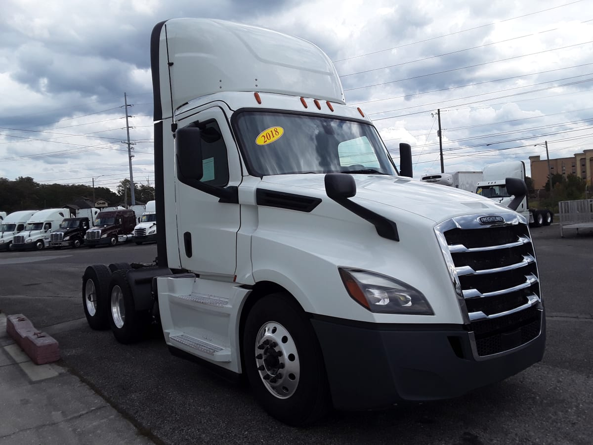 2018 Freightliner/Mercedes NEW CASCADIA PX12664 750185