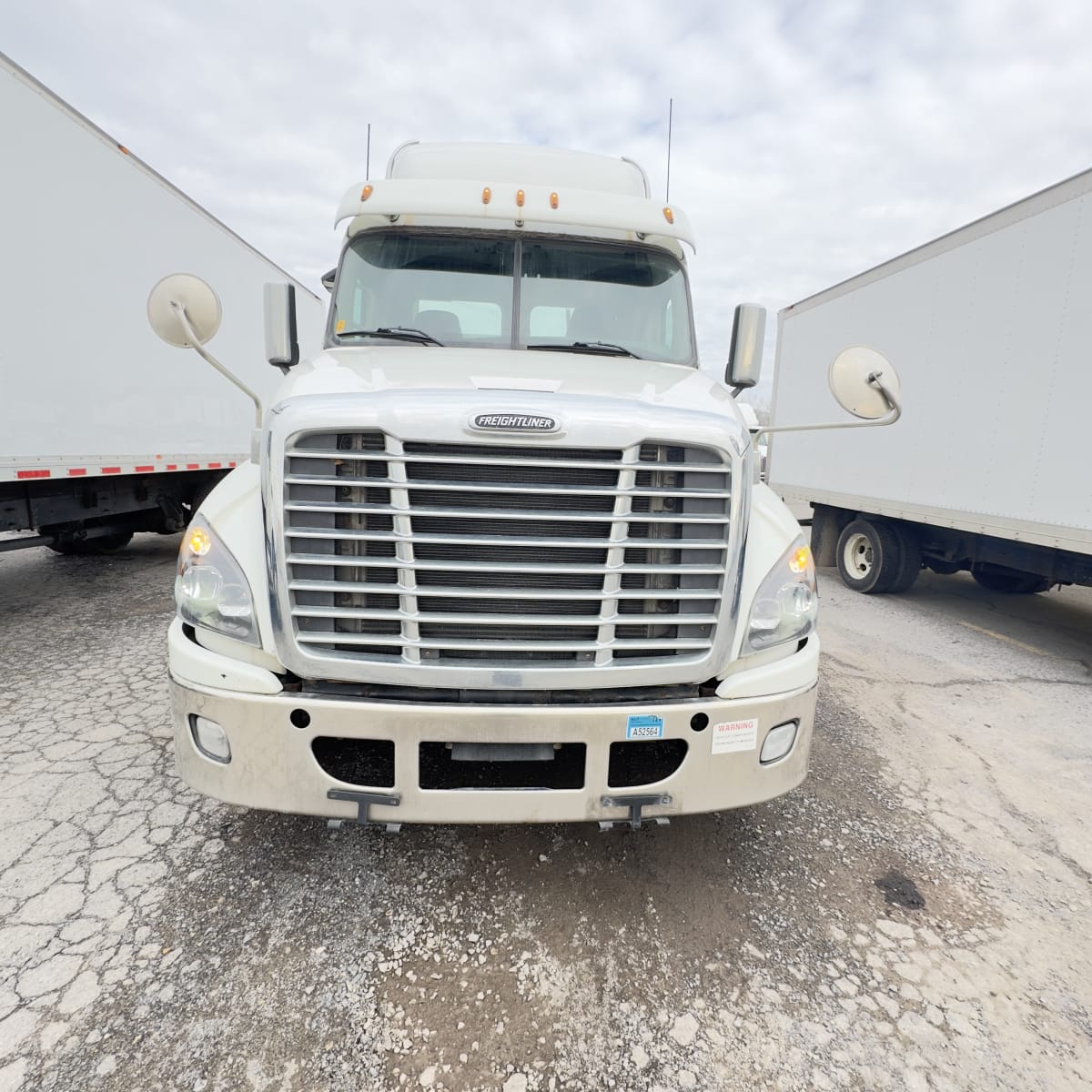 2018 Freightliner/Mercedes CASCADIA 125 750235