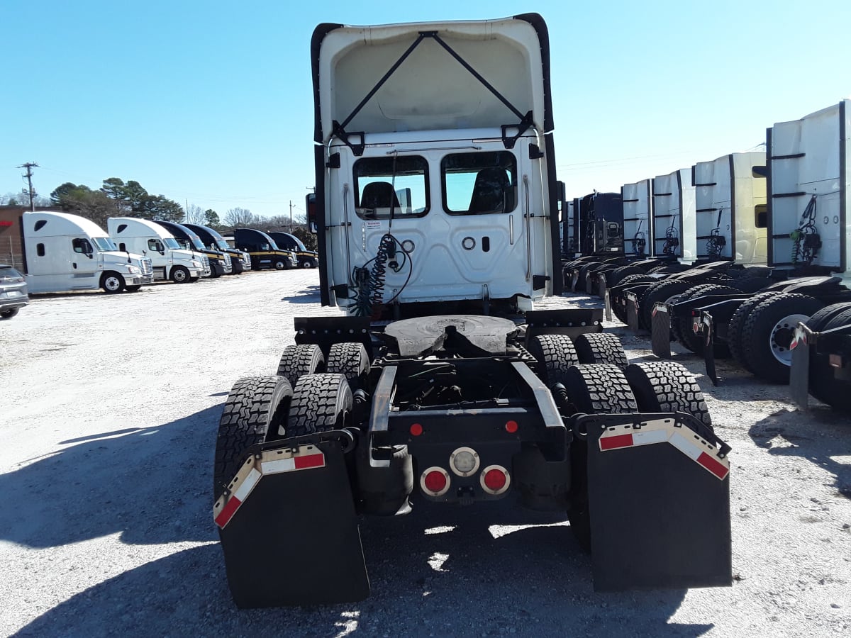 2018 Freightliner/Mercedes CASCADIA 125 750238