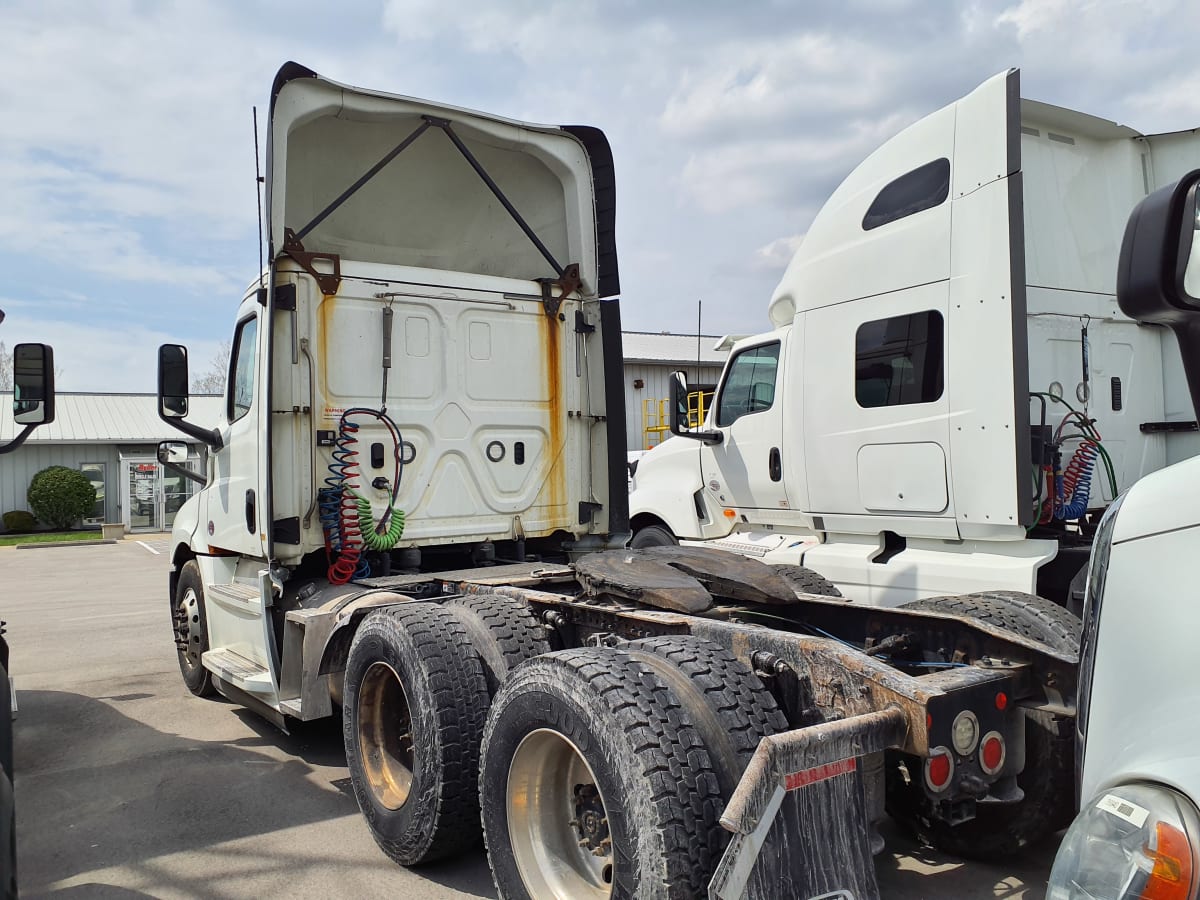 2018 Freightliner/Mercedes NEW CASCADIA PX12664 750262