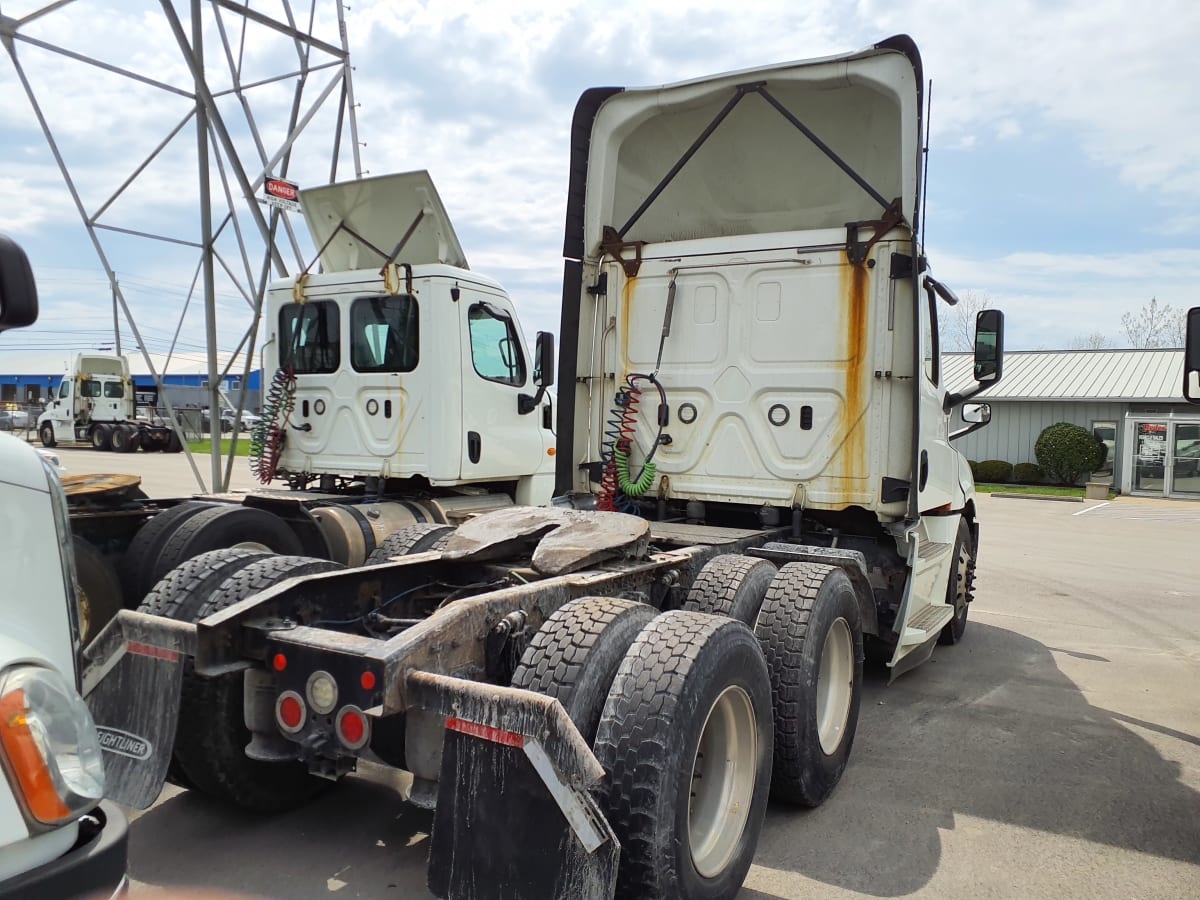 2018 Freightliner/Mercedes NEW CASCADIA PX12664 750262