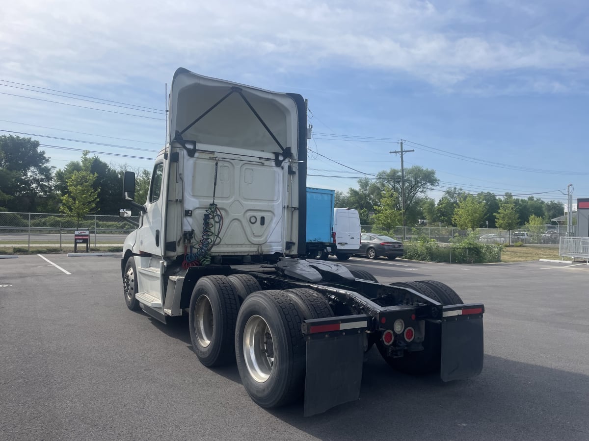 2018 Freightliner/Mercedes NEW CASCADIA PX12664 750264