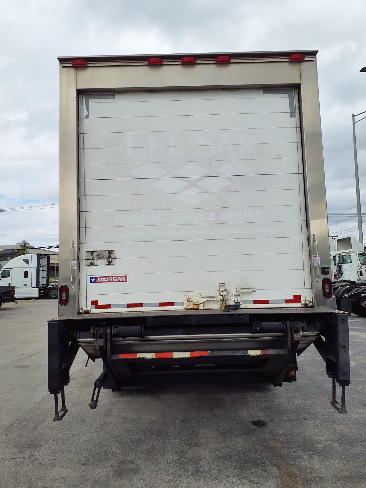 2018 Freightliner/Mercedes M2 106 750303