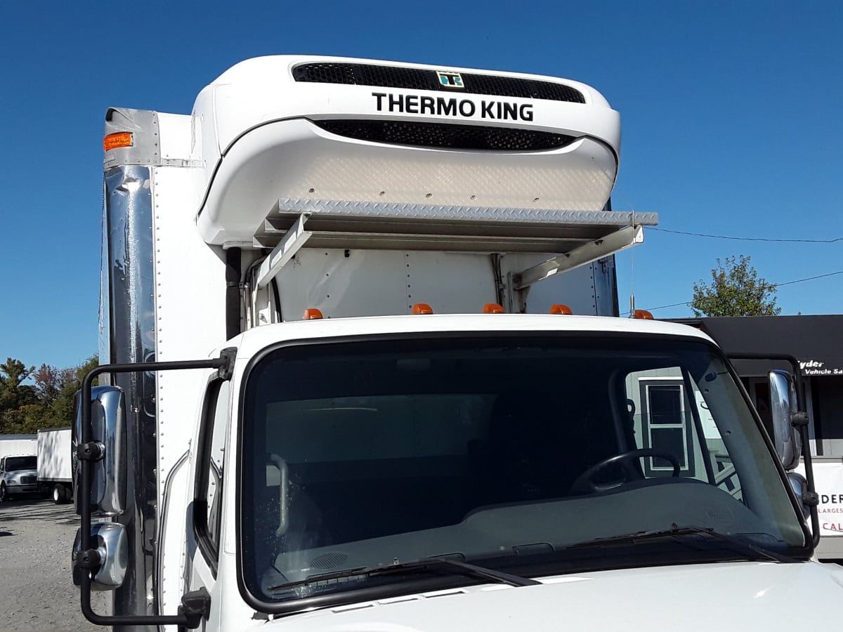 2018 Freightliner/Mercedes M2 106 750304