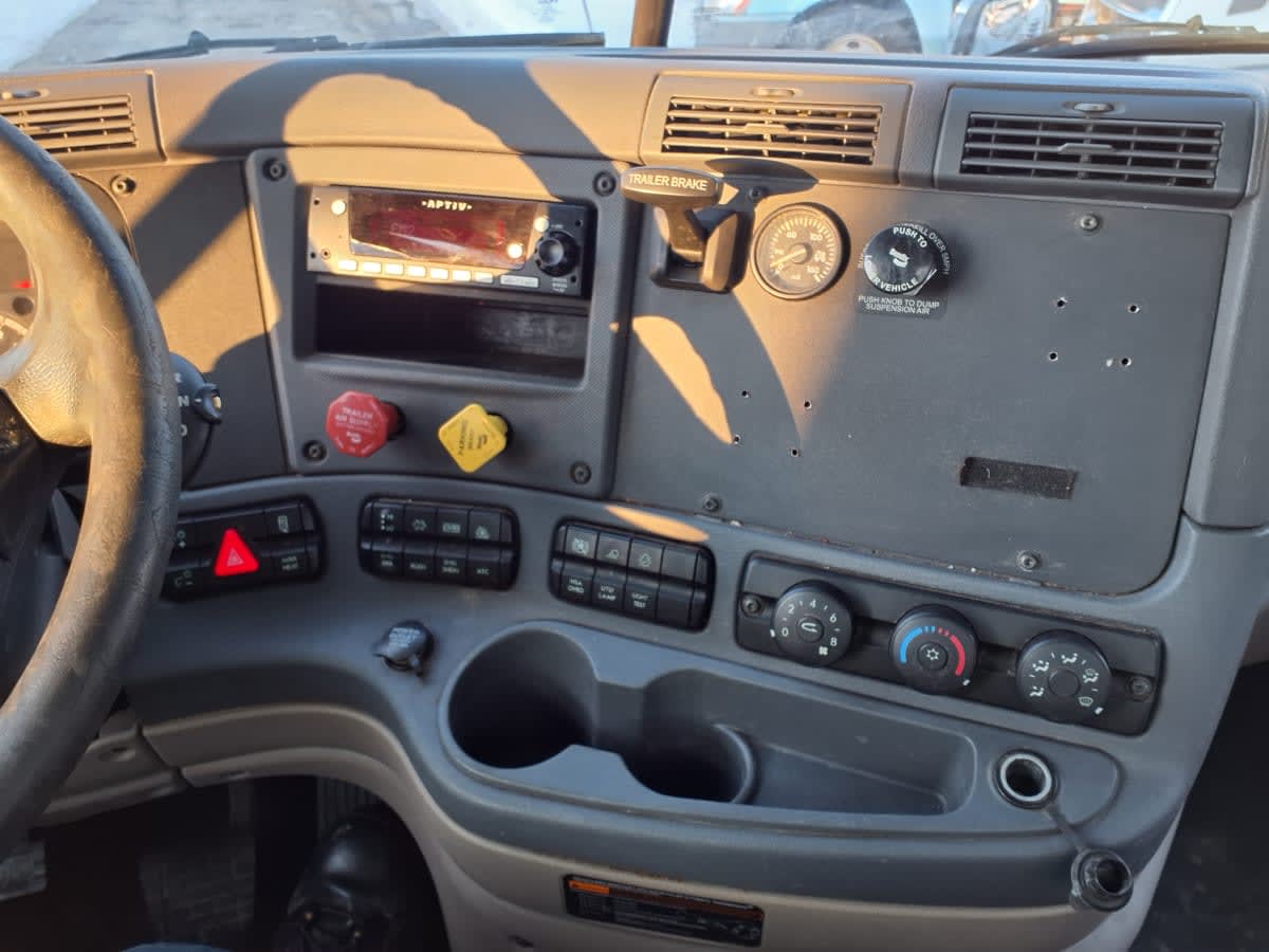 2018 Freightliner/Mercedes CASCADIA 113 750375