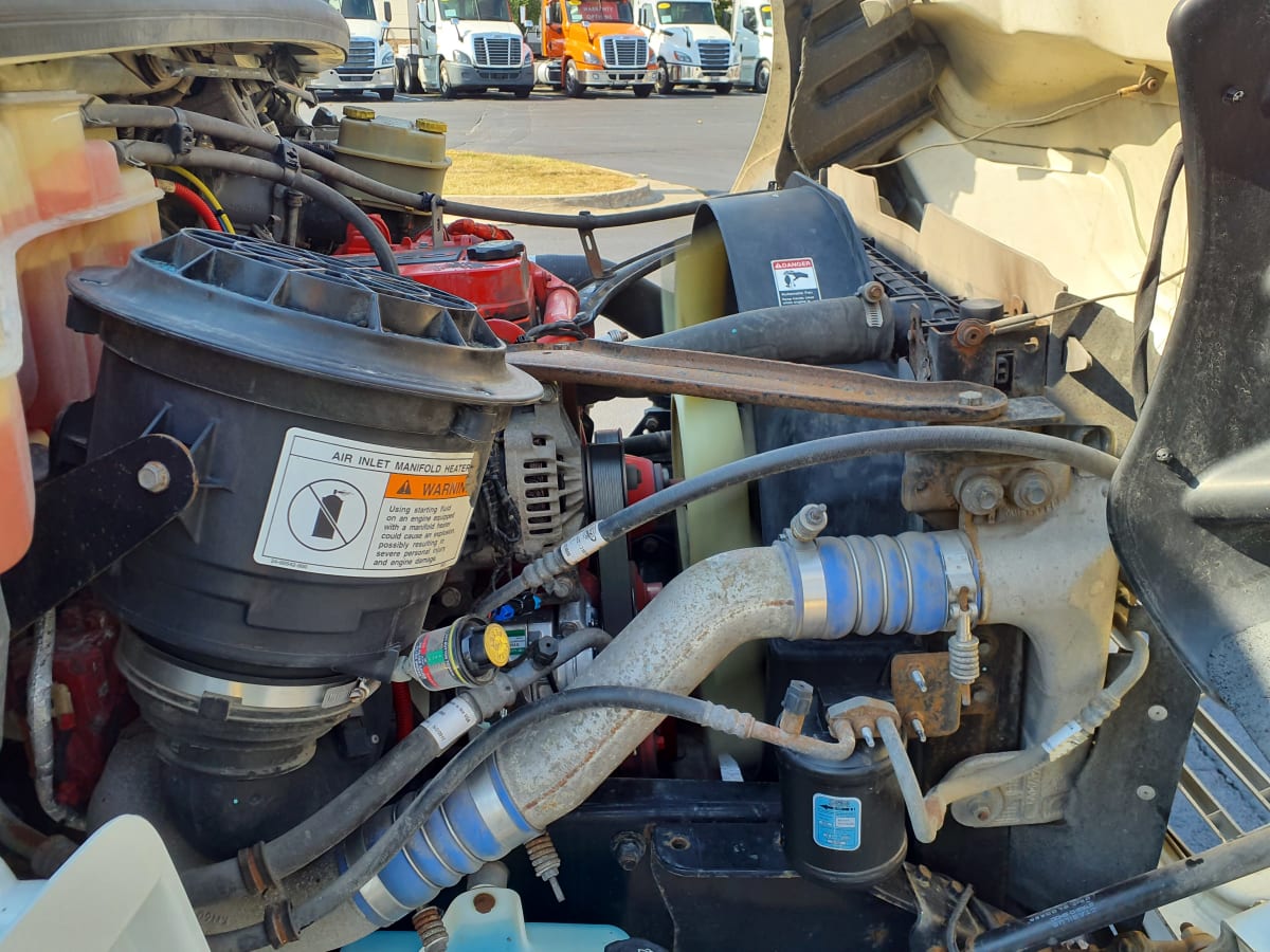 2018 Freightliner/Mercedes M2 106 750394