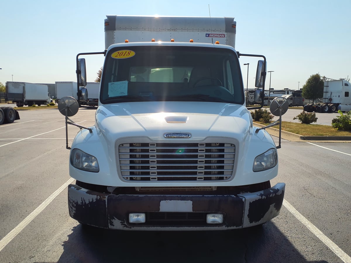 2018 Freightliner M2 106 in Indianapolis, IN — photo 2