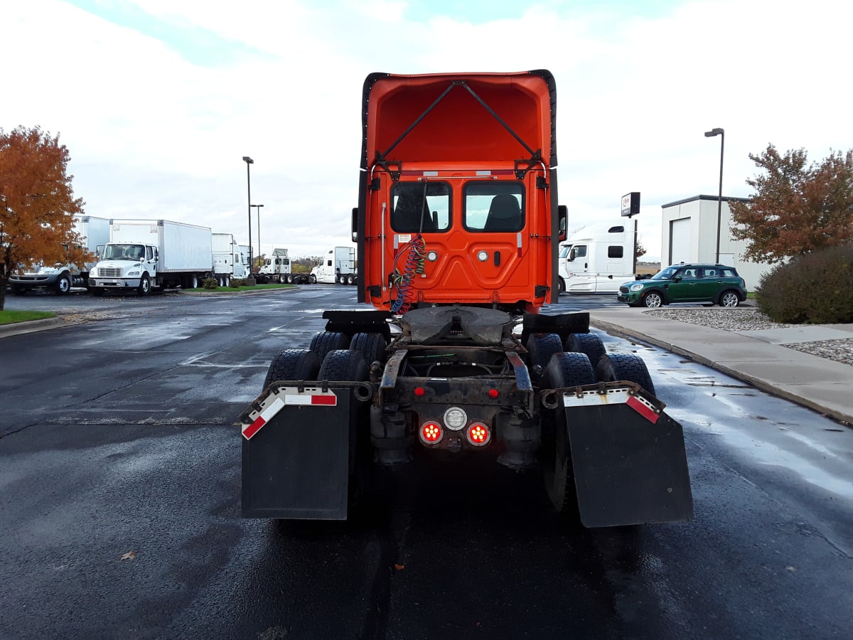 2018 Freightliner/Mercedes CASCADIA 125 750398