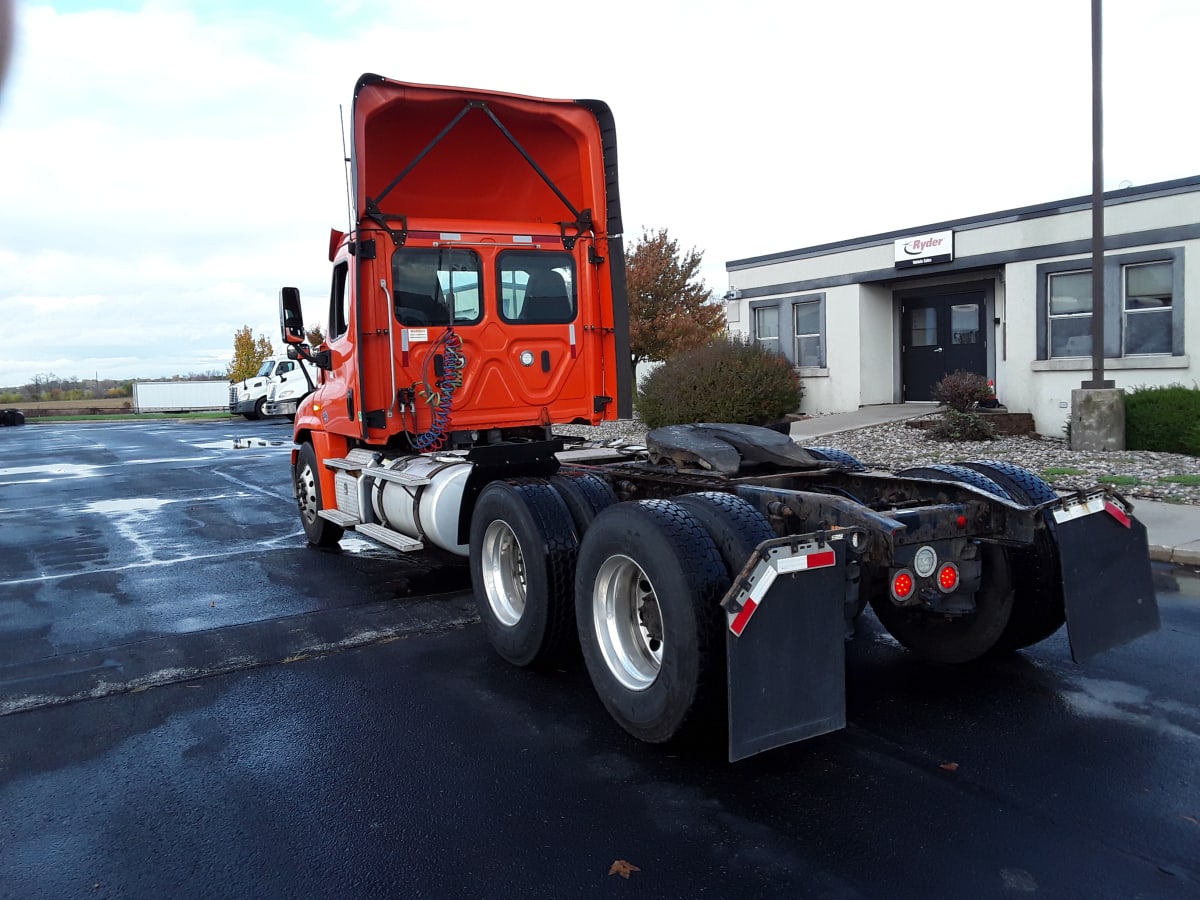 2018 Freightliner/Mercedes CASCADIA 125 750398